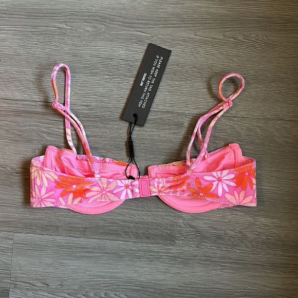 Pink floral velvet top only - Picture 4 of 4